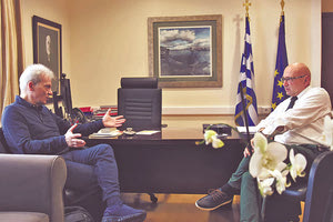 ωΑκόμη μια καλή είδηση για τον Αλέξη Καλοκαιρινό! Τη στήριξή του στην υποψηφιότητα του για τον Δήμο Ηρακλείου εξέφρασε ο πρύτανης του Πανεπιστημίου Κρήτης κ. Γιώργος Κοντάκης, κατά τη διάρκεια συνάντησης που πραγματοποιήθηκε στην Πρυτανεία του Ιδρύματος.