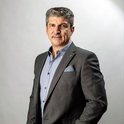 Ο Γιώργος Χριστοδουλάκης είναι πρόεδρος της Ένωσης Επιχειρηματιών Ενοικιαζόμενων Διαμερισμάτων και Δωματίων «Η Φιλοξενία»