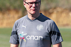 Ετοιμάζει το νέο ρόστερ ο προπονητής του ΟΦΗ