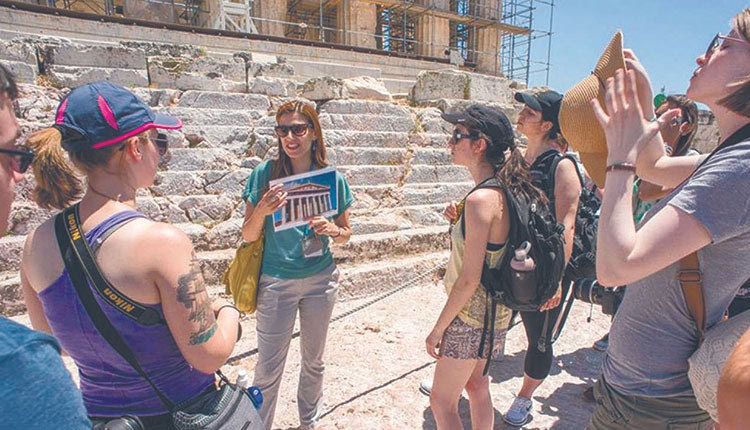 “Επιτέλους, πατώντας ένα πλήκτρο θα βλέπουμε τα ένσημά μας” λένε οι ξεναγοί