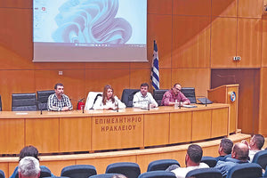 Από την ενημερωτική εκδήλωση για τη δακοκτονία