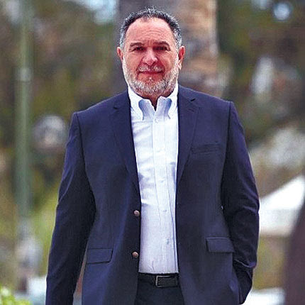 Ο Γιάννης Κουράκης