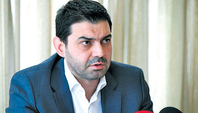 Ευχές στον Μ. Πουλινάκη