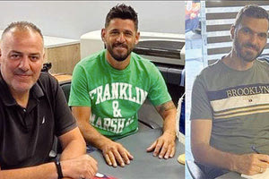 Ο κ. Γεωργιάδης με τους Μιχάλη Φραγκουλάκη και Μανόλη Κανδηλάκη που επέστρεψαν στον Ηρόδοτο