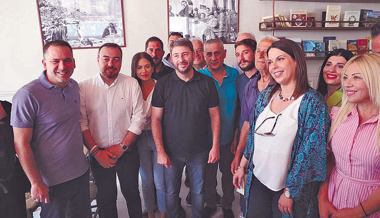 Στην πρώτη γραμμή του αγώνα υποψήφιοι βουλευτές και στελέχη του ΠΑΣΟΚ