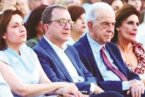 Τελικά είναι η χρονιά του! Ο γνωστός γιατρός Βαγγέλης Ζάχαρης είχε την τιμητική του, αφού εξελέγη πρόεδρος του Περιφερειακού Συμβουλίου Κρήτης