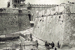 ΦΩΤΟΗΜΕΡΑΣ: Η Φορτέτζα στο Ρέθυμνο γύρω στα 1890...