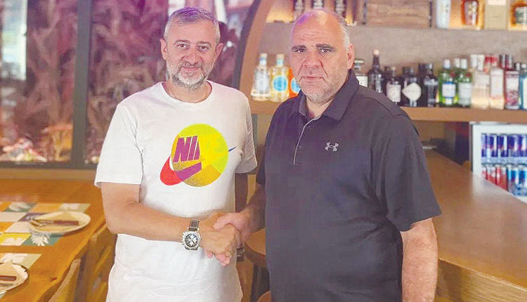 Την τεχνική ηγεσία των Δειλινών ανέλαβε ο Γιάννης Κοντάκης.