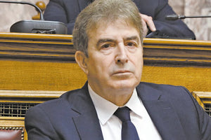 Χρυσοχοΐδης σε διοικητές νοσοκομείων: «Όποιος δεν μπορεί, να το πει τώρα»