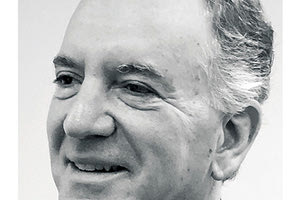 Ηρακλειώτης ποιητή και συγγραφέας Γιάννης Παπαδάκης  