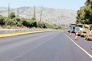 ασφαλτόστρωση στον κόμβο Γαζίου