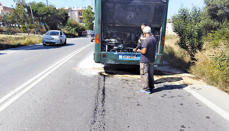Φωτιά σε λεωφορείο