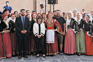 Η Πρόεδρος της Δημοκρατίας στην «Παραδοσιακή Στράτα»