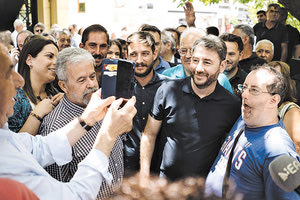 Σε Αρχάνες και Ασήμι ο Ανδρουλάκης