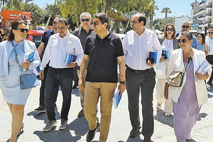 Στο Ηράκλειο περπάτησαν στελέχη της Νέας Δημοκρατίας και της ΝΟΔΕ