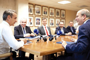 Στο υπουργείο Οικονομικών ο πρωθυπουργός