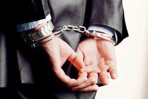 συνελήφθη χειροπέδες