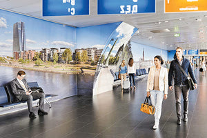 τουρίστες διεθνές αεροδρομιο