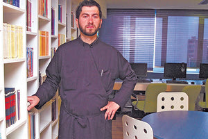 Ελεύθερος αφέθηκε μετά την απολογία του ο πατέρας Αντώνιος