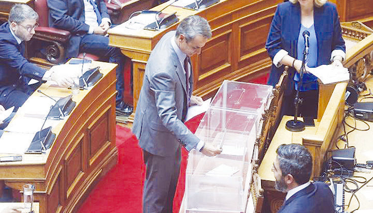 Η εκλογή αντιπροέδρων στη Βουλή κατέδειξε τα σοβαρά προβλήματα της... συμβίωσης