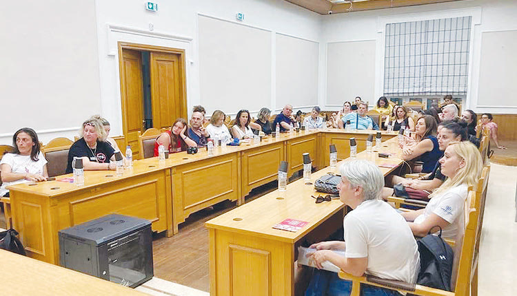 Στιγμιότυπο από την ενημέρωση