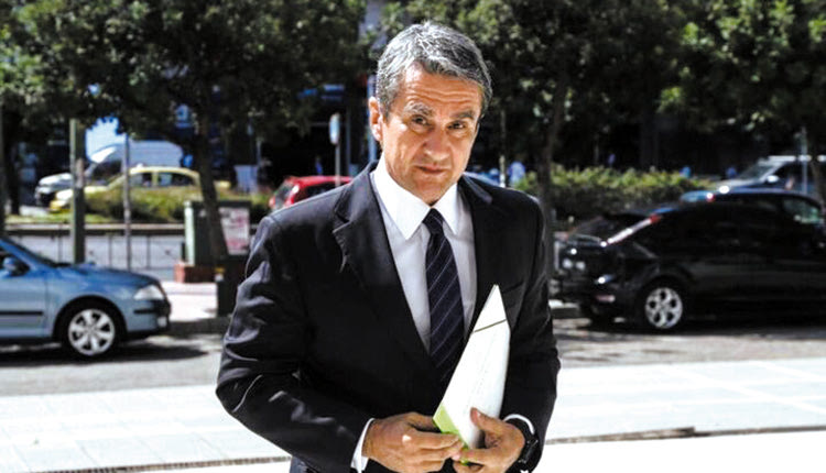 ΠΑΣΟΚ: Ανακούφιση στη Χαριλάου Τρικούπη από την παραίτηση Λοβέρδου!