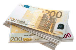 Κοντά 155 δισ. χρωστούν οι φορολογούμενοι