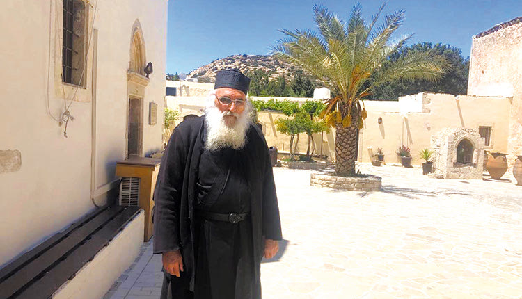 Ο ηγούμενος της Μονής Οδηγητρίας Παρθένιος
