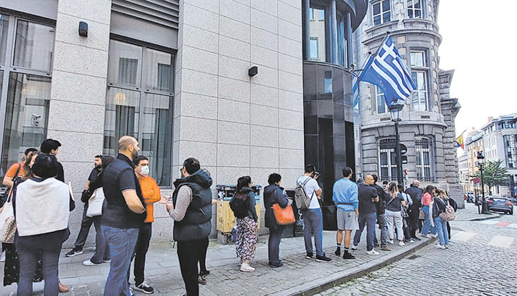 Με την ψήφο των αποδήμων ξεκινά η κυβέρνηση