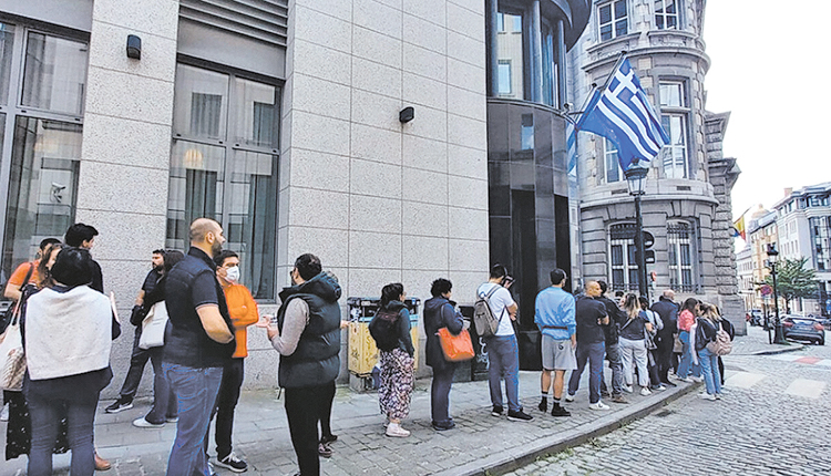 Με την ψήφο των αποδήμων ξεκινά η κυβέρνηση