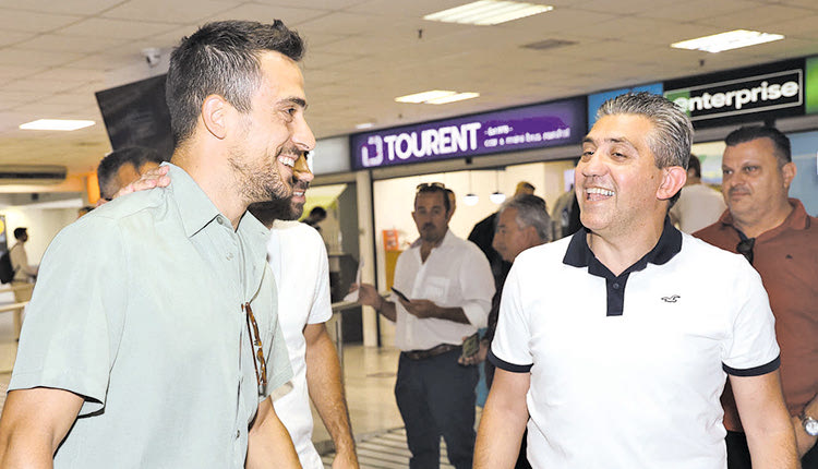 Βασίλης Λαμπρόπουλος