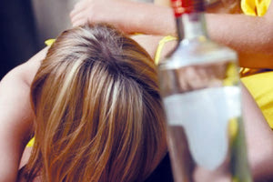 Από τα ποτά της μητέρας της μέθυσε η ανήλικη