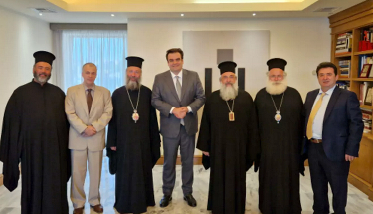 Τον Σεβασμιώτατο Αρχιεπίσκοπο Κρήτης κ. Ευγένιο συνάντησε χθες ο υπουργός Παιδείας, Θρησκευμάτων και Αθλητισμού Κυριάκος Πιερρακάκης.
