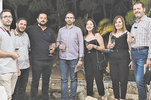 Με μεγάλη επιτυχία η έκθεση κρητικού κρασιού στο Φρούριο Φορτέτζας