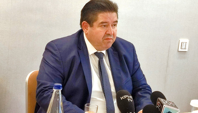 Η ΕΠΙΣΗΜΗ «ΠΡΩΤΗ» ΤΟΥ ΚΑΡΑΜΑΛΑΚΗ “Είμαστε εδώ για να ενώσουμε”