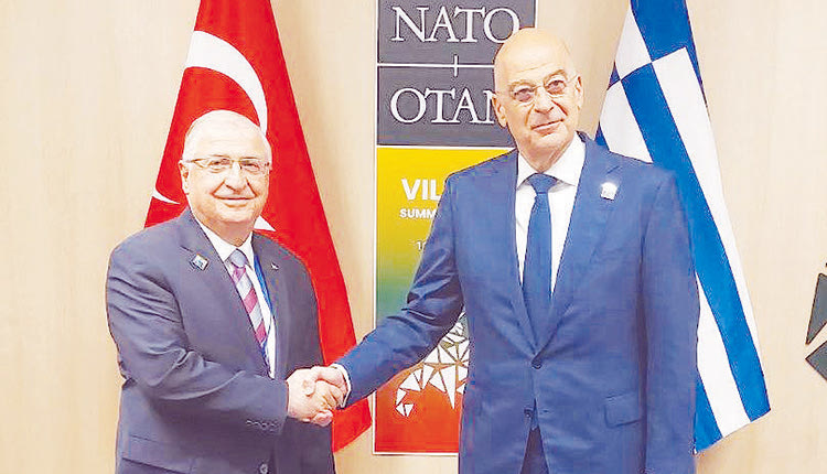 Τι συμφώνησαν Δένδιας – Γκιουλέρ