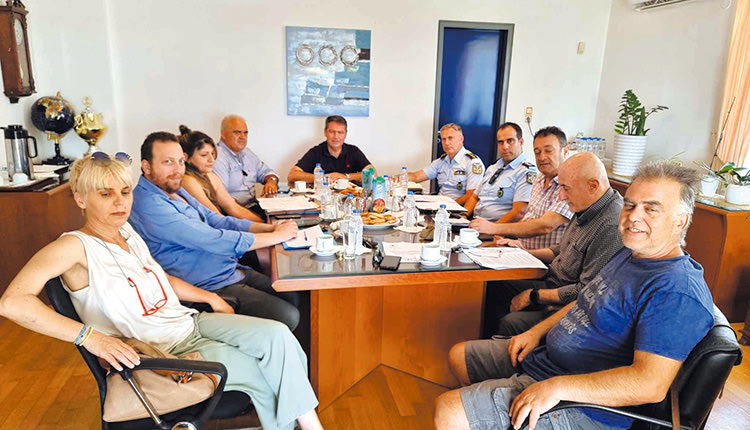Σύσκεψη για τα εμπορικά