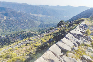 Μονοπάτια των παππούδων μας