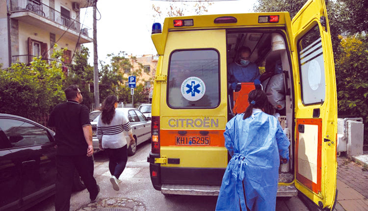 Θρήνος στην κηδεία της 16χρονης