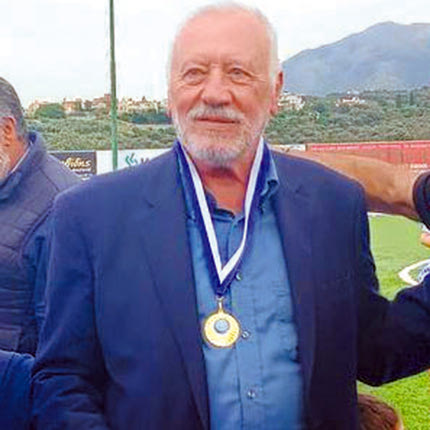 Φωτογραφία από την ορκωμοσία του το 2002 ως δήμαρχος Τυλίσου