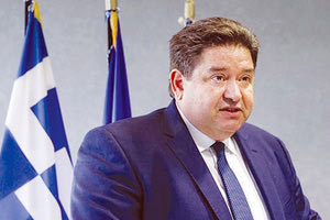 Ο ΜΙΧΑΛΗΣ ΚΑΡΑΜΑΛΑΚΗΣ ΣΤΗΝ «Π»