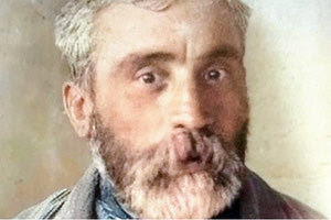 Ο κατά συρροή δολοφόνος του 19ου αιώνα, γνωστός ως Τζακ ο Αντεροβγάλτης, υπεύθυνος για μερικούς από τους πιο διαβόητους και ανεξιχνίαστους φόνους στο Ηνωμένο Βασίλειο, μπορεί τελικά να έχει ταυτοποιηθεί, σύμφωνα με έναν πρώην εθελοντή της αστυνομίας. Η Sarah Bax Horton ισχυρίζεται ότι ανακάλυψε νέα ιατρικά στοιχεία που υποδεικνύουν τον Hyam Hyams ως τον διαβόητο δολοφόνο.