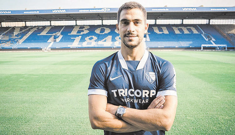 Έχει ιδιαίτερη σημασία ο αποχαιρετισμός της Μπόχουμε στον Βασίλη Λαμπρόπουλο.