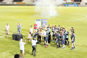 Οι πρωταθλητές πανηγυρίζουν