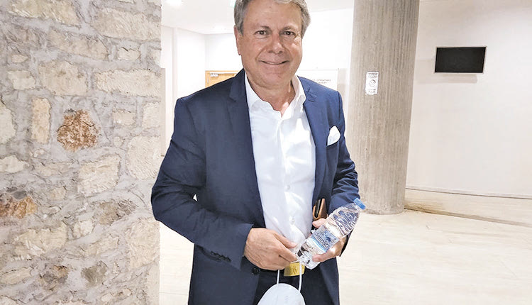 Ο πρόεδρος των Τουριστικών & Ταξιδιωτικών Πρακτόρων Κρήτης Μιχάλης Βλατάκης