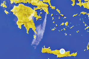 Έως τη Λιβύη έφτασε ο καπνός από τις φωτιές στη νοτιοανατολική Αττική και συγκεκριμένα στο Λουτράκι, στον Κουβαρά Αττικής και στη Σαρωνίδα.