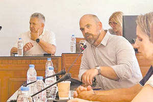 Από την παρουσίαση της πλατφόρμας στο Δήμο Φαιστού