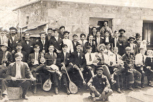 ΦΩΤΟΗΜΕΡΑΣ: Κρητικοί στη Γιούτα των ΗΠΑ το 1915