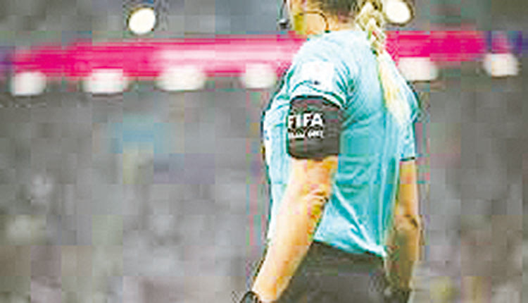 VAR σε ζωντανή μετάδοση…