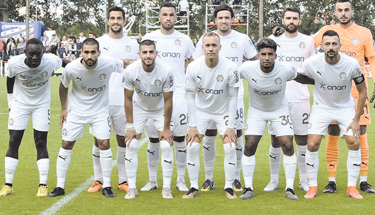 Η πρώτη ενδεκάδα του ΟΦΗ για τη νέα σεζόν με την καινούργια λευκή φανέλα